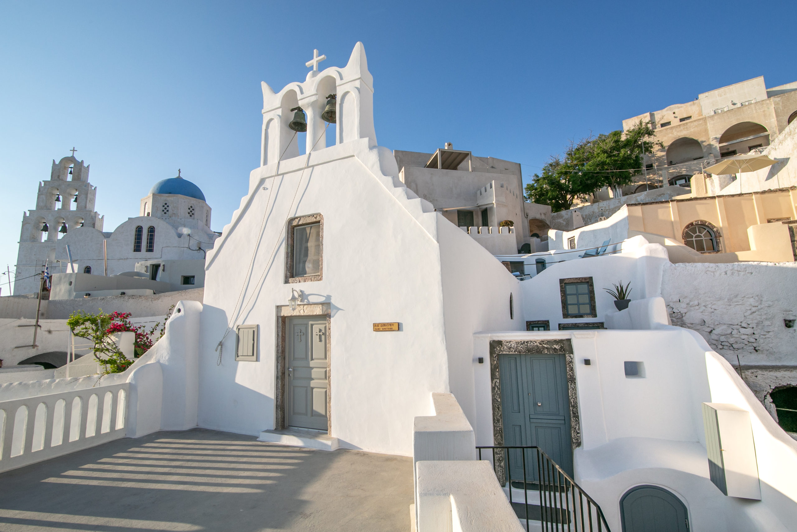 Read more about the article How We Help You Plan Your Santorini Stay (Beyond Just the Cave House)